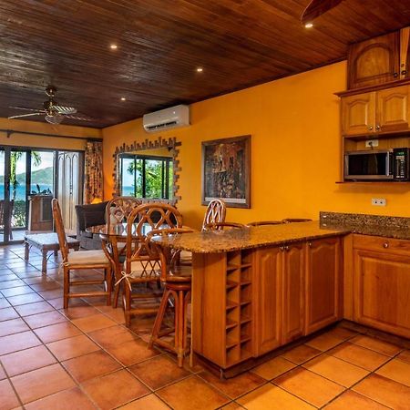 Warm Interiors And Orange Hues On Ground Floor In Front Of Beach Плайя-Фламінго Екстер'єр фото